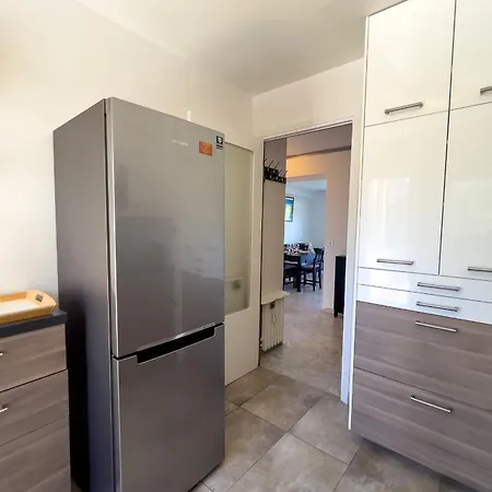Апартаменты La Roseraie For 6 By Sunset Riviera Holidays Антиб