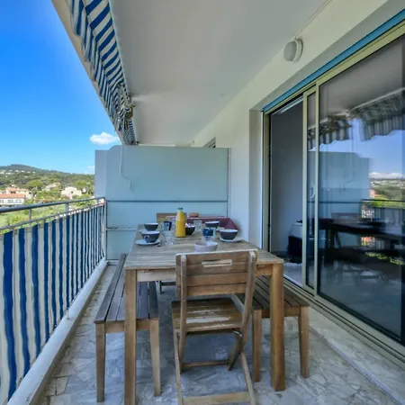 Апартаменты La Roseraie For 6 By Sunset Riviera Holidays