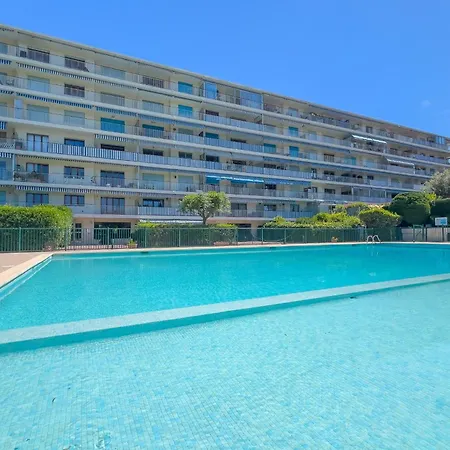 La Roseraie For 6 By Sunset Riviera Holidays Апартаменты