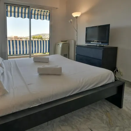 La Roseraie For 6 By Sunset Riviera Holidays