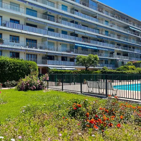 La Roseraie For 6 By Sunset Riviera Holidays 昂蒂布